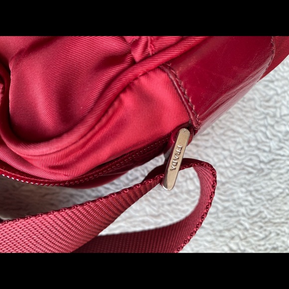👉SOLD👈AUTHENTIC PRADA NYLON CROSSBODY BAG - Picture 16 of 16